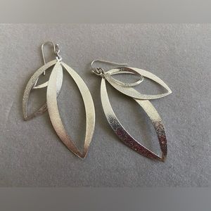 Drop earrings
